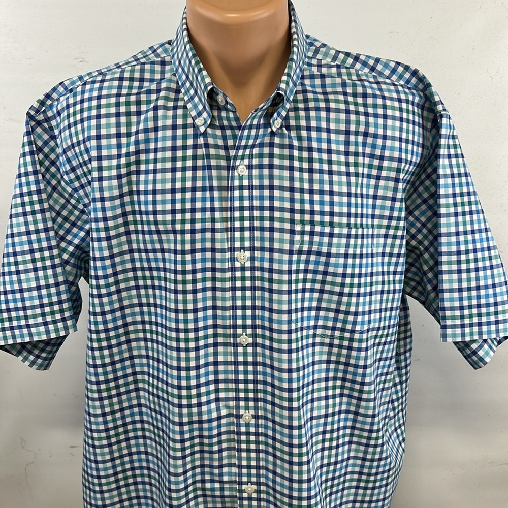 L.L. Bean short sleeve button down collar shirt. XXL - Picture 2 of 7